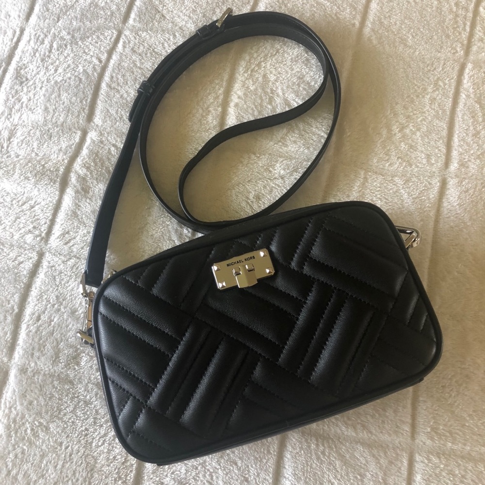 MICHAEL KORS CROSSBODY